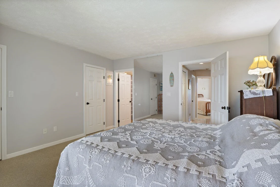 Photo of Unit 6 at 939 Ocean