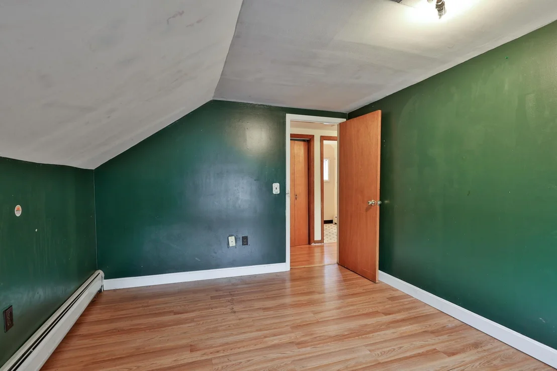 Photo of 43 Taylor