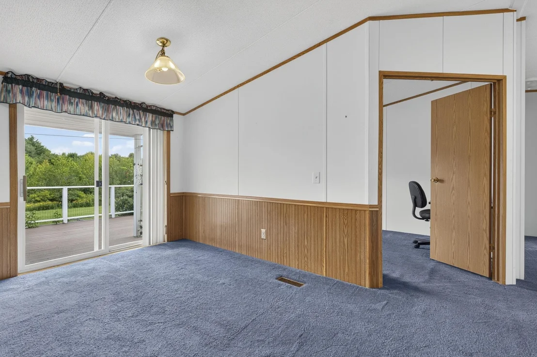 Photo of 955 Calef