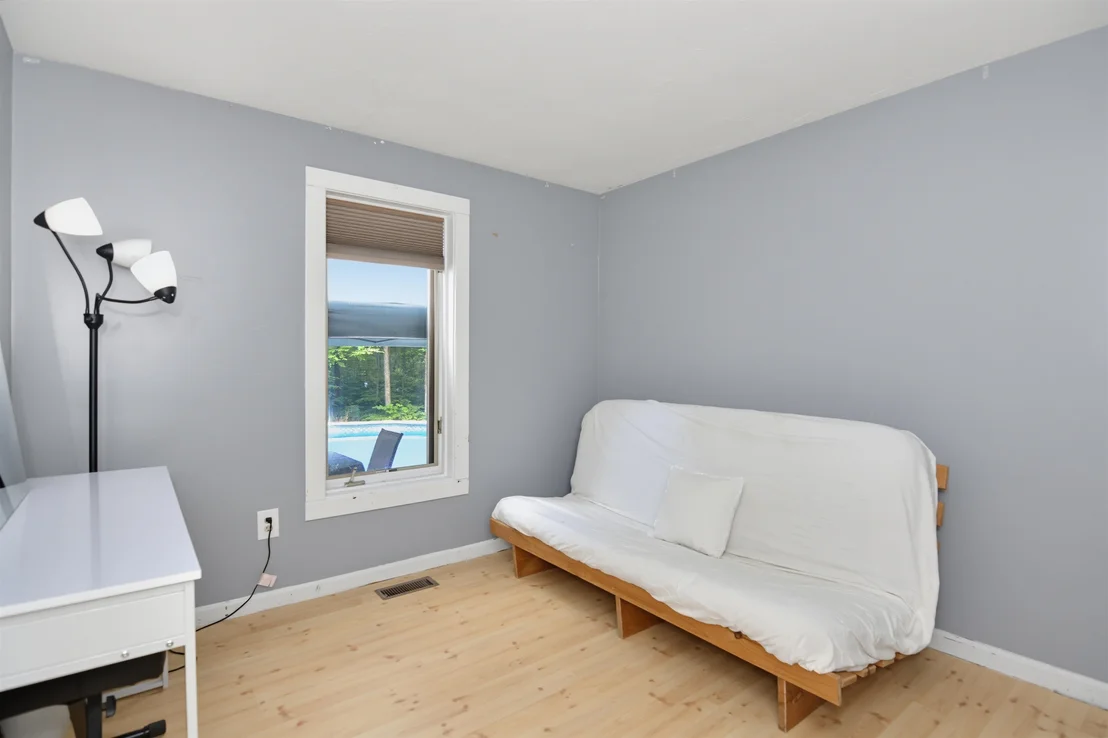 Photo of 33 Redfield