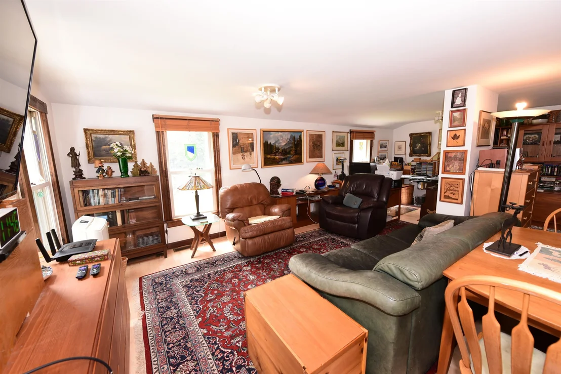 Photo of 23 Acorn