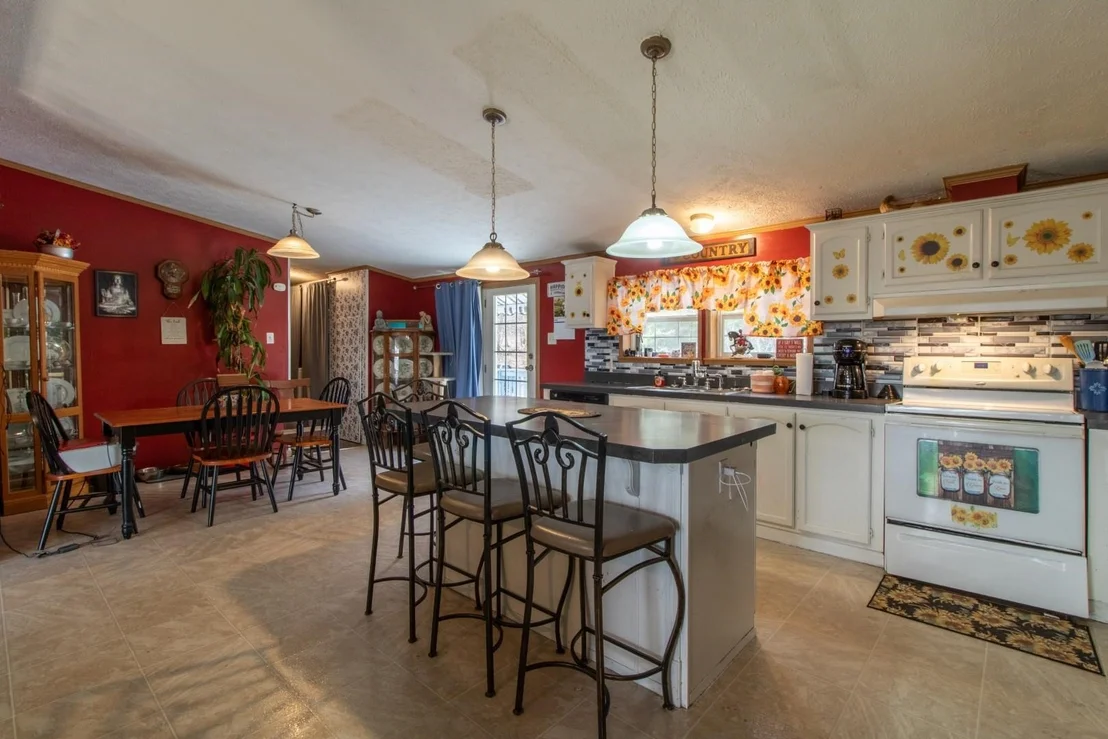 Photo of 2357 Beebe