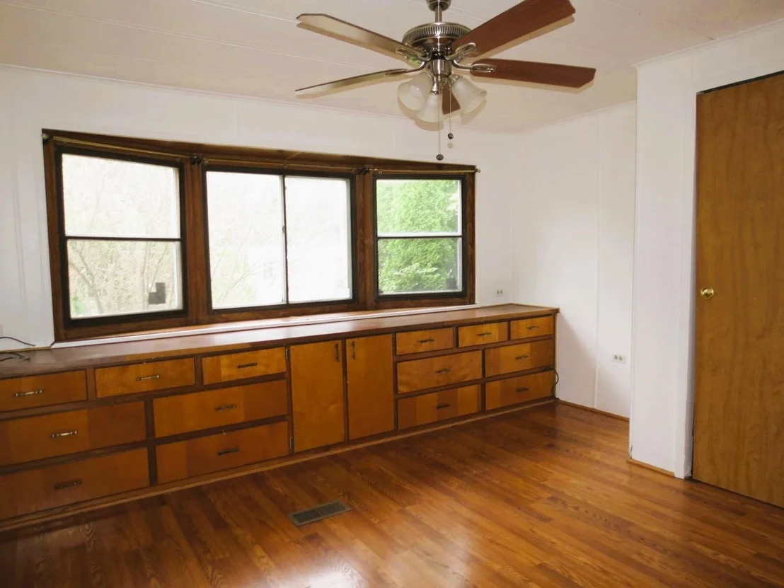 Photo of 29 Derlon