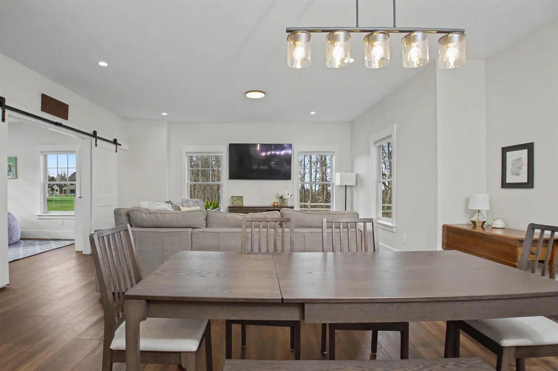 Photo of 241 Maple Basin