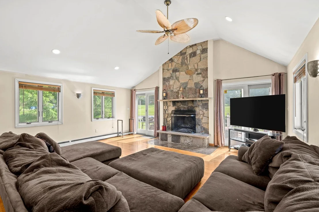 Photo of 240 Hampstead