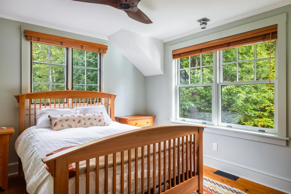 Photo of 422 Shagbark