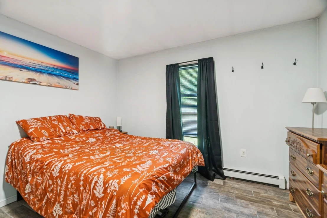Photo of 104 Holt