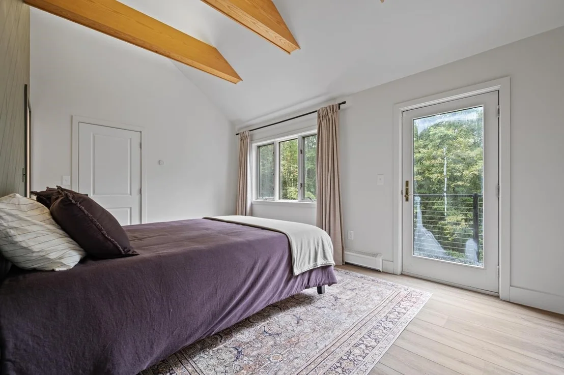 Photo of 347 Barts Hill