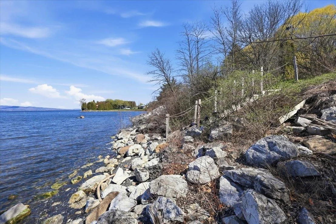 Photo of 481 Hills Point