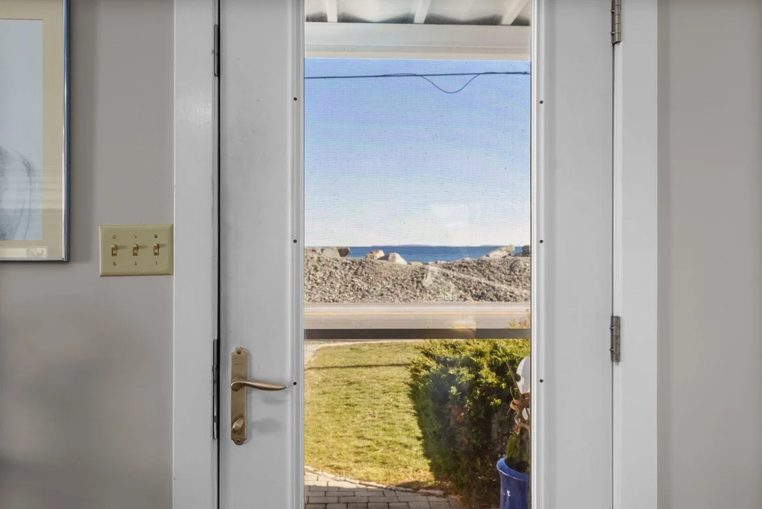 Photo of 1643 Ocean