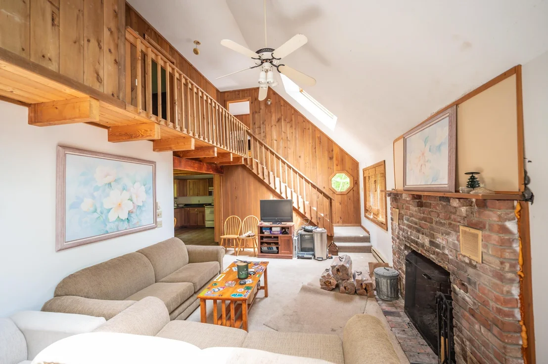 Photo of 66 Buckboard