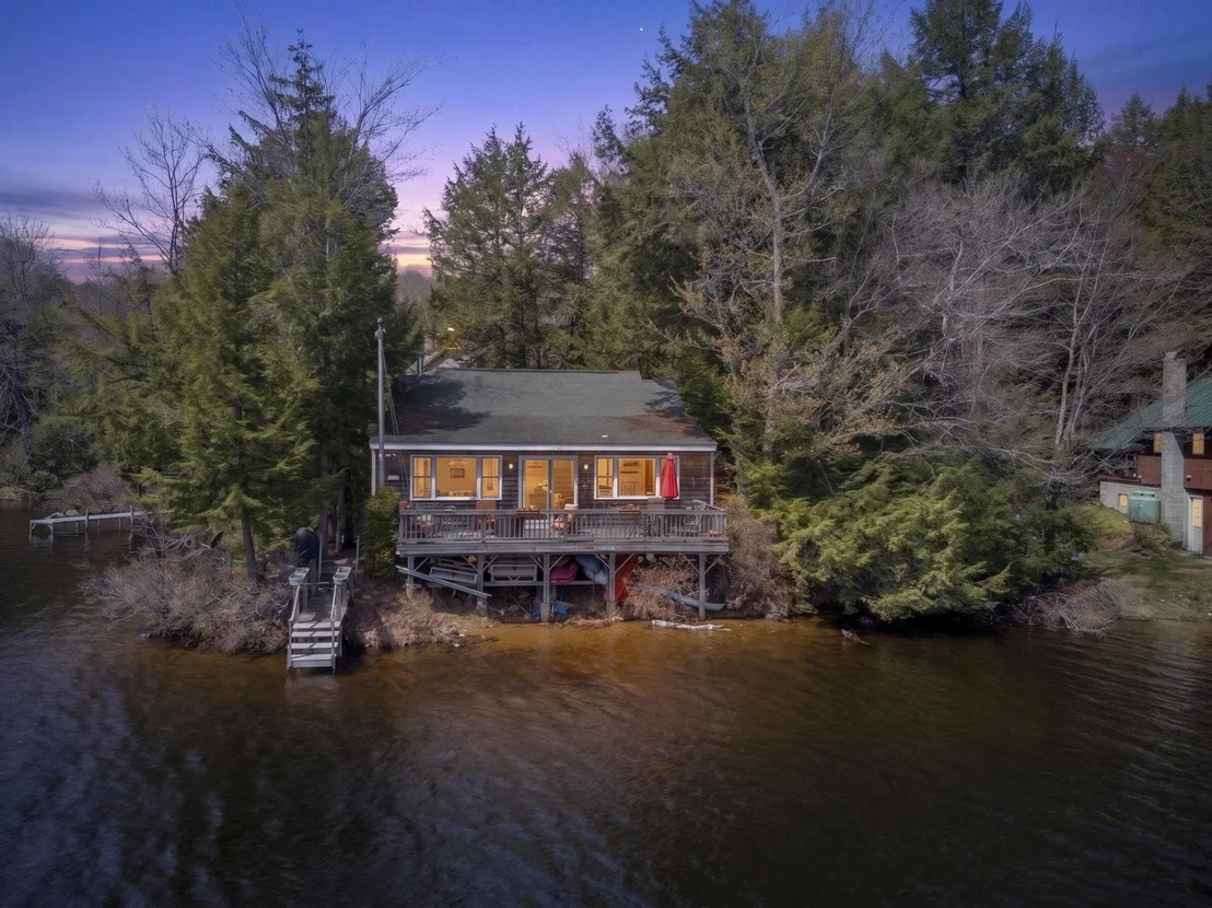 Photo of 408 Whitney