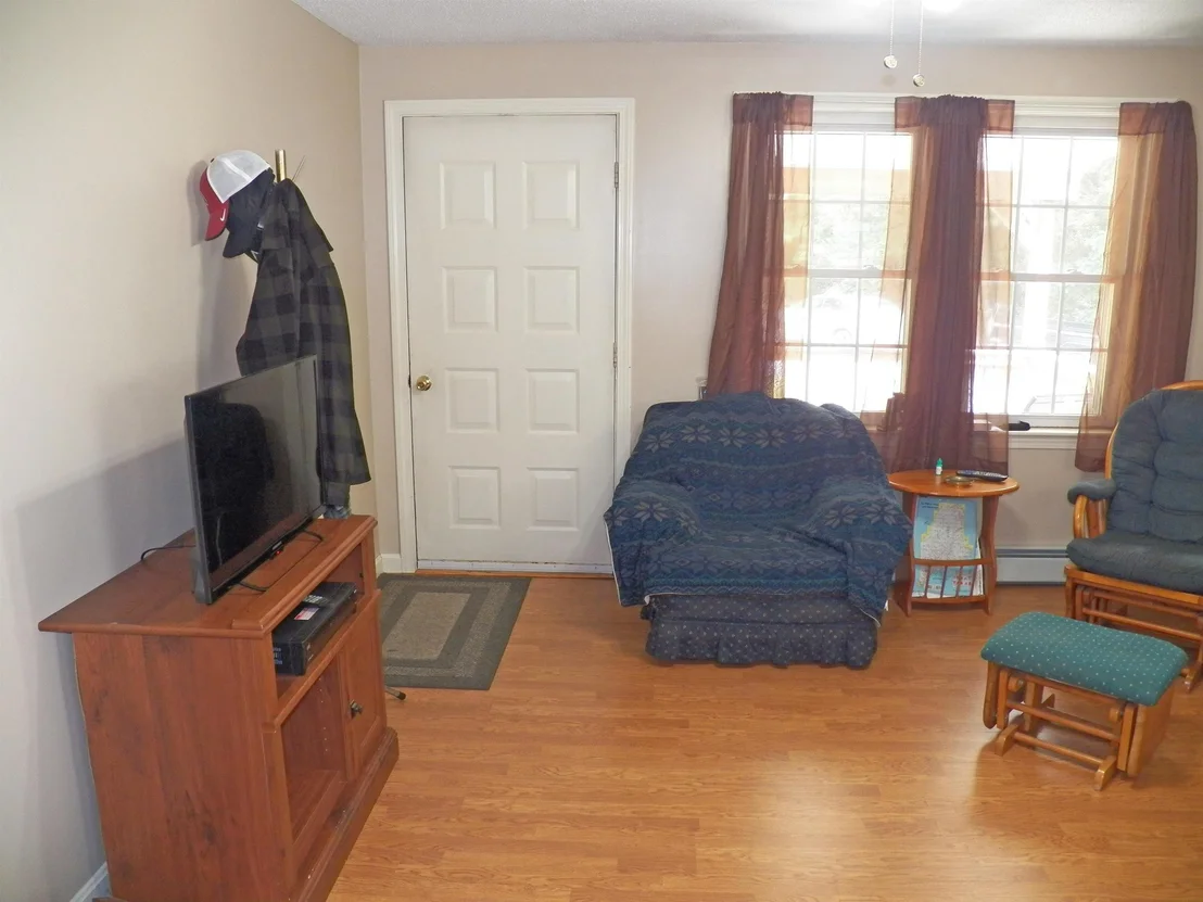Photo of 122 Kenney
