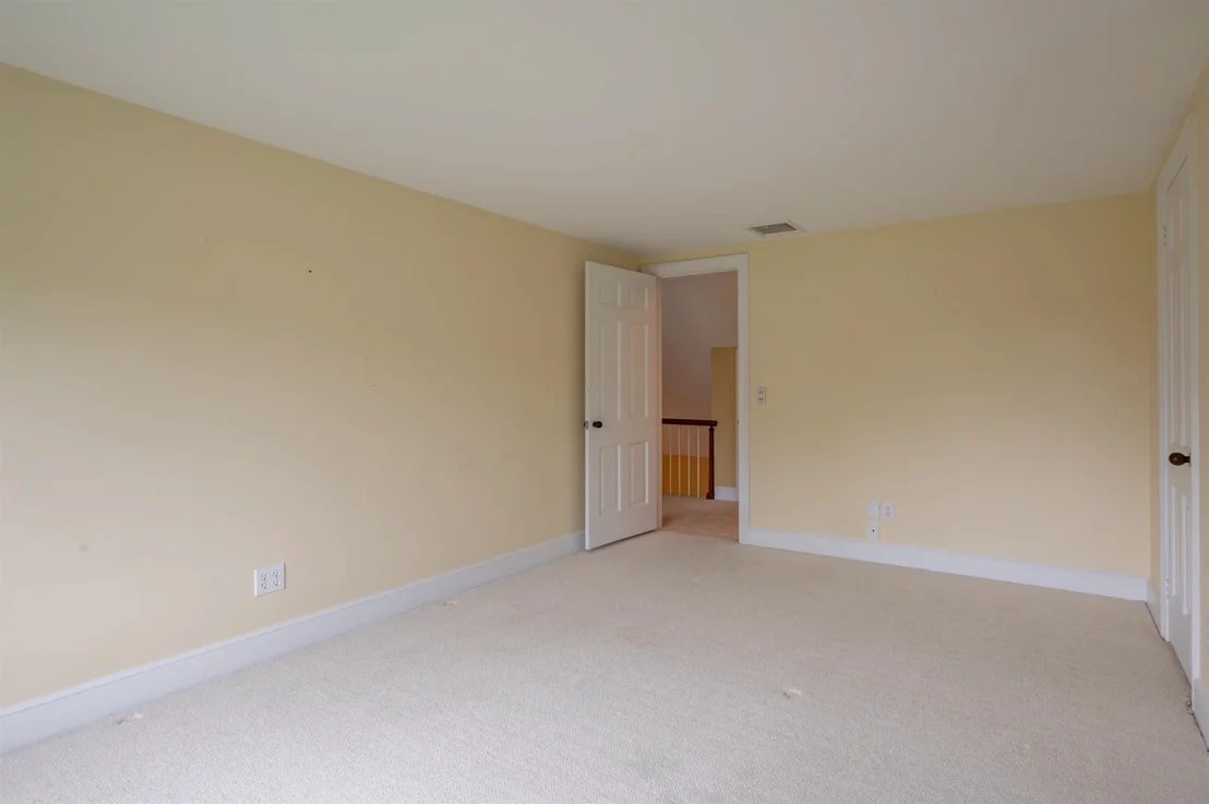 Photo of 64 Richardson
