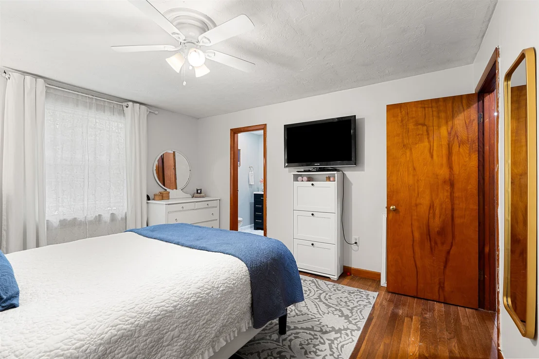 Photo of 13 Barnard Hill