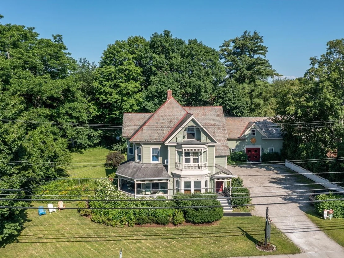 Photo of 5347 Shelburne