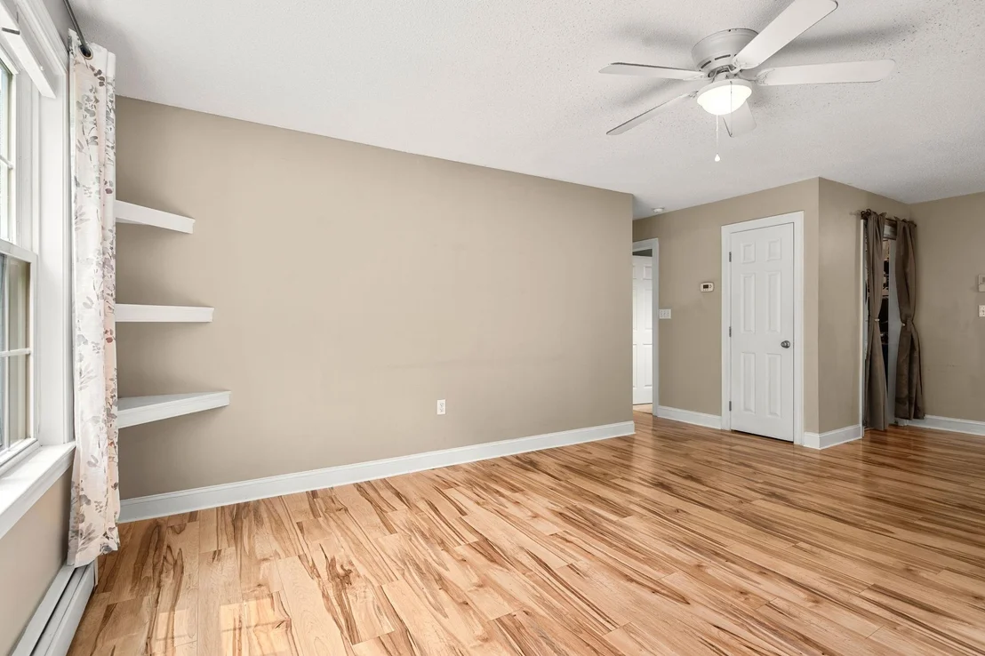 Photo of Unit J7 at 50 Brookside