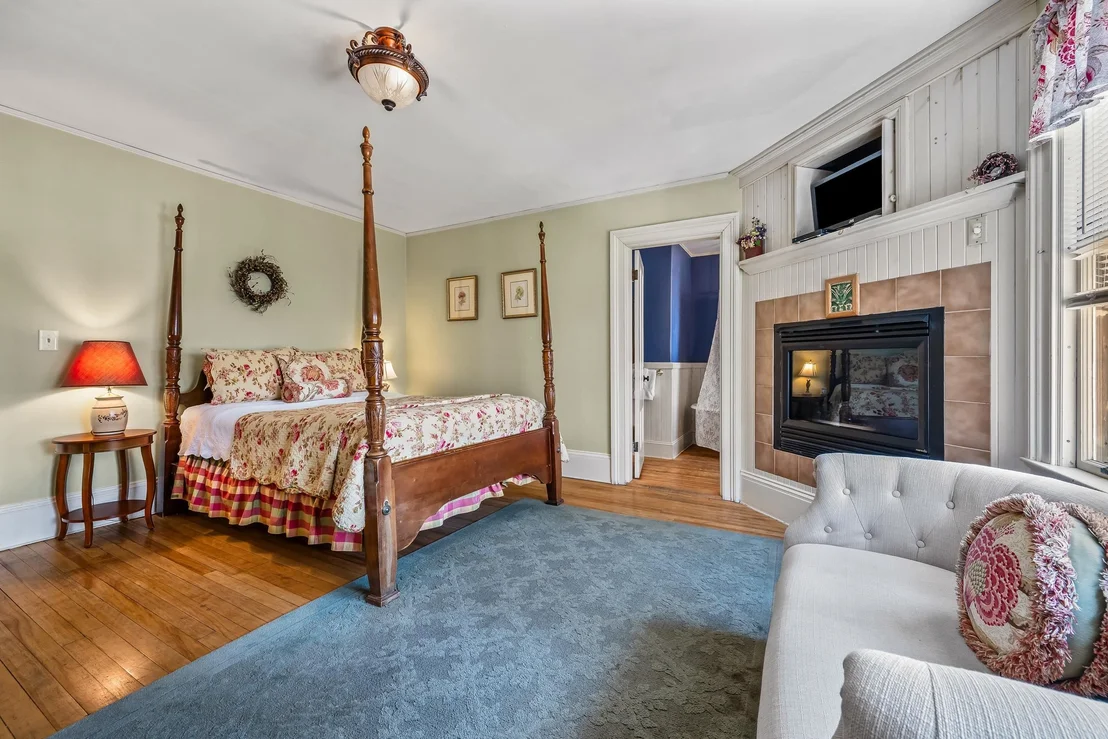 Photo of 12 Thorn Hill