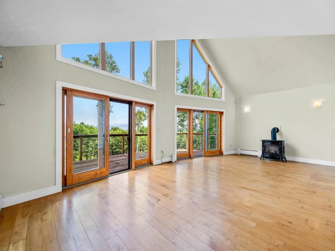 Photo of 210 Rowell Hill