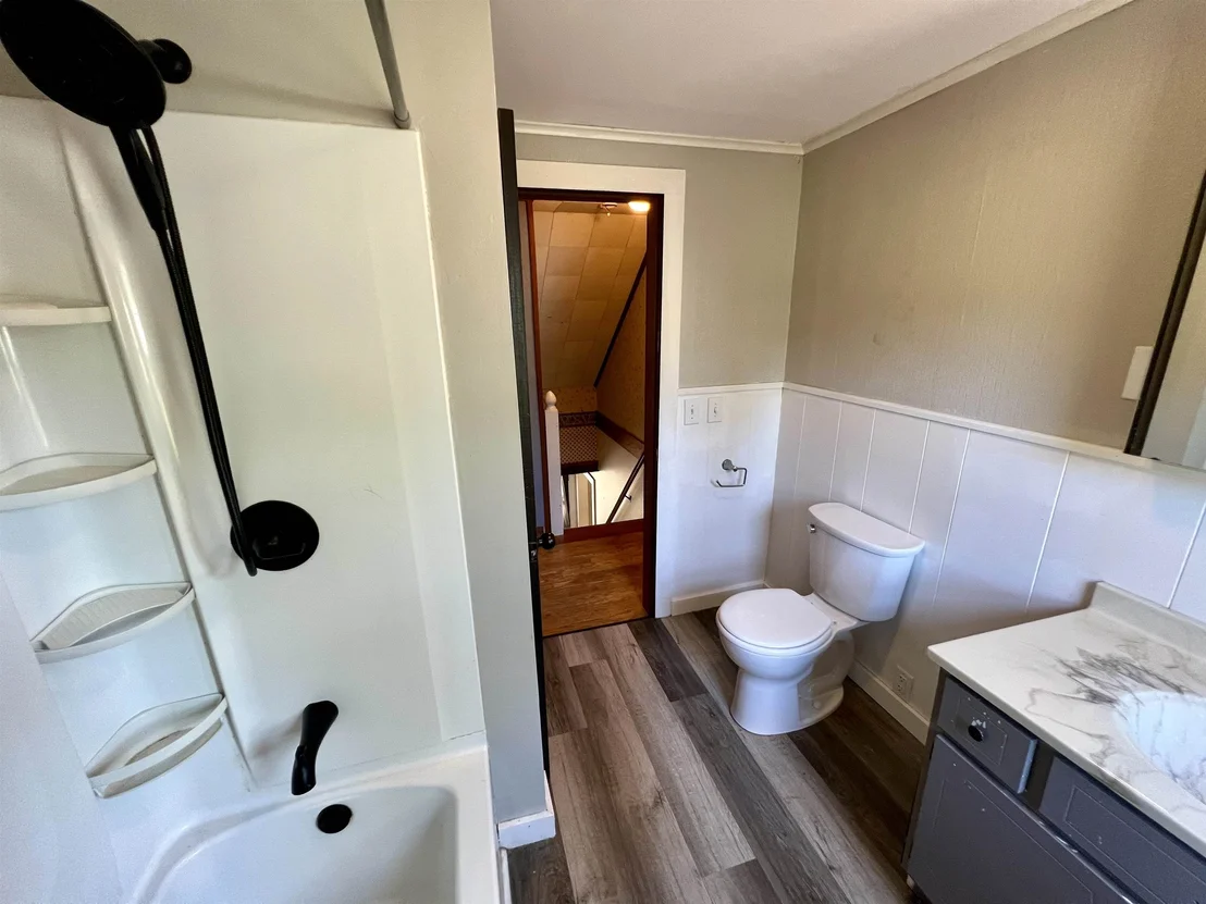 Photo of 159 Riverdale