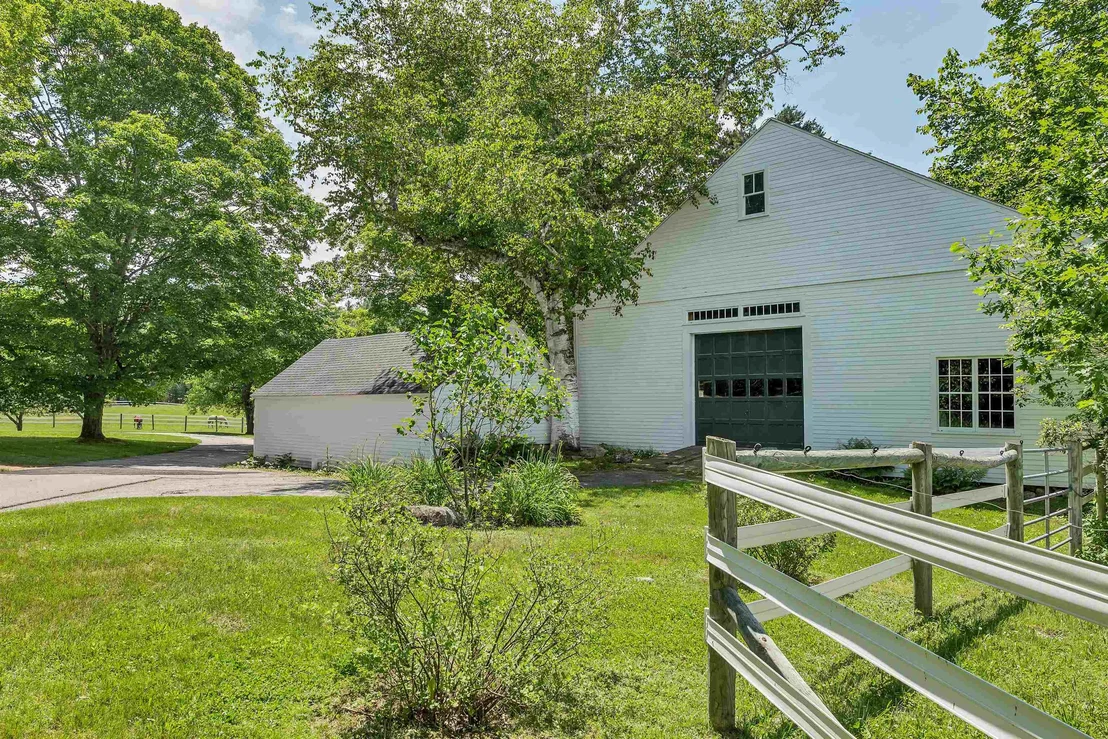 Photo of 108 Whitten Neck