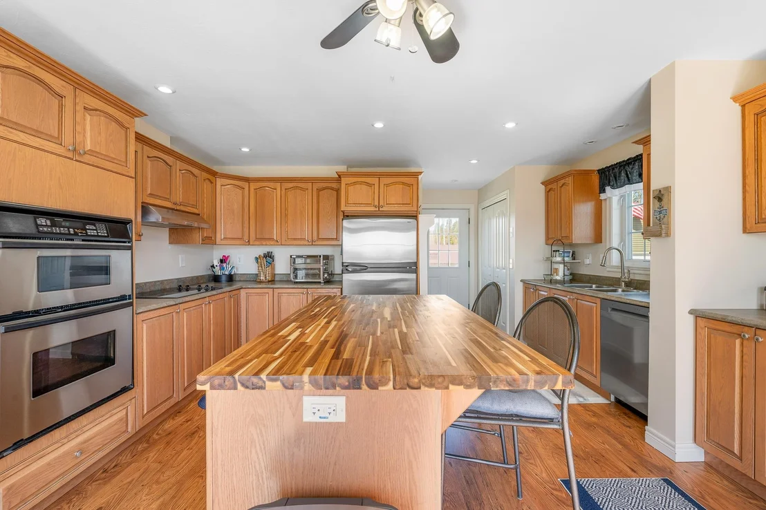 Photo of 794 Reed