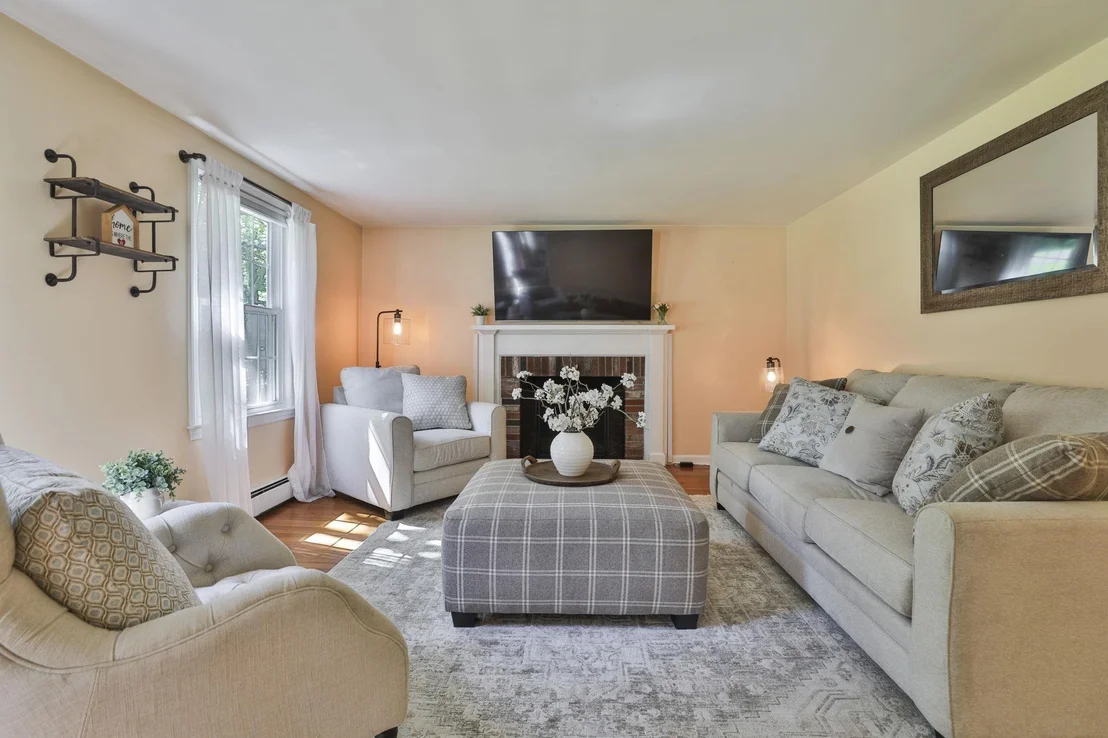 Photo of 24 Beaver Brook