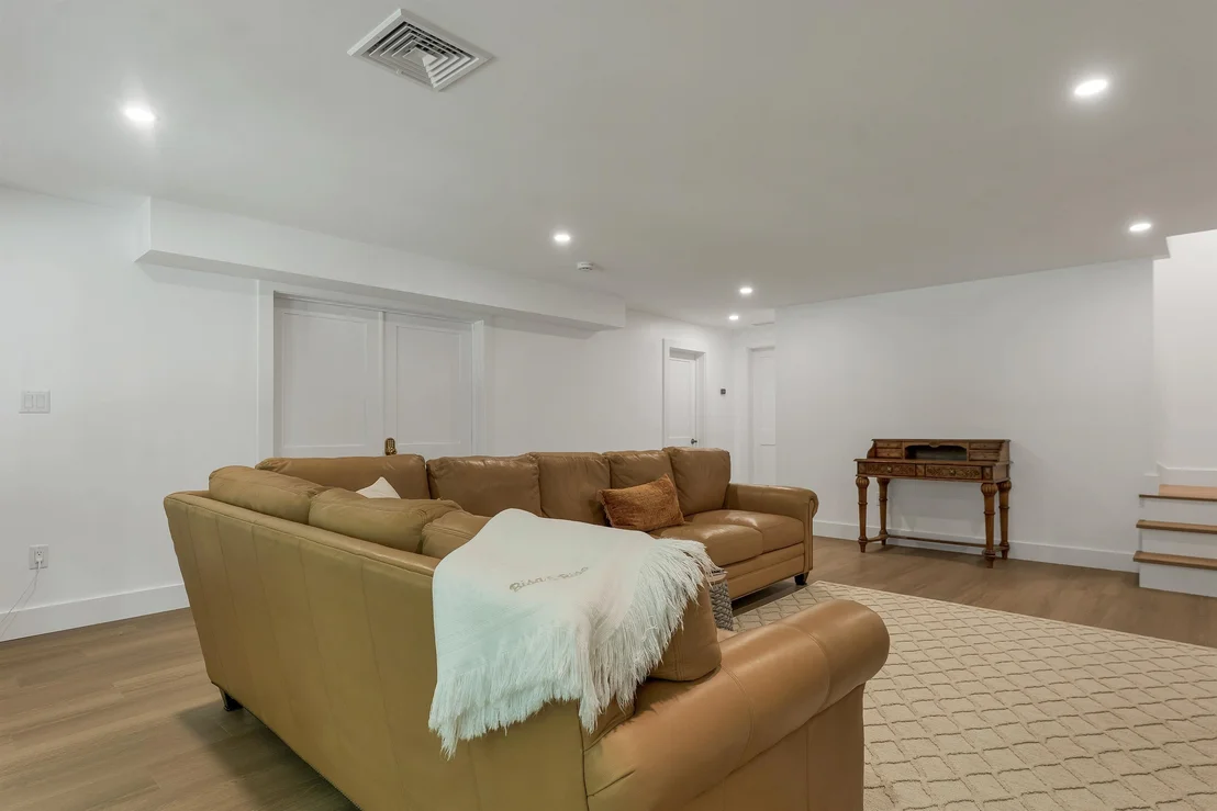 Photo of 1341 Cherry Valley