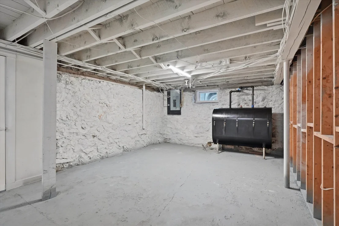 Photo of 293 Lawrence