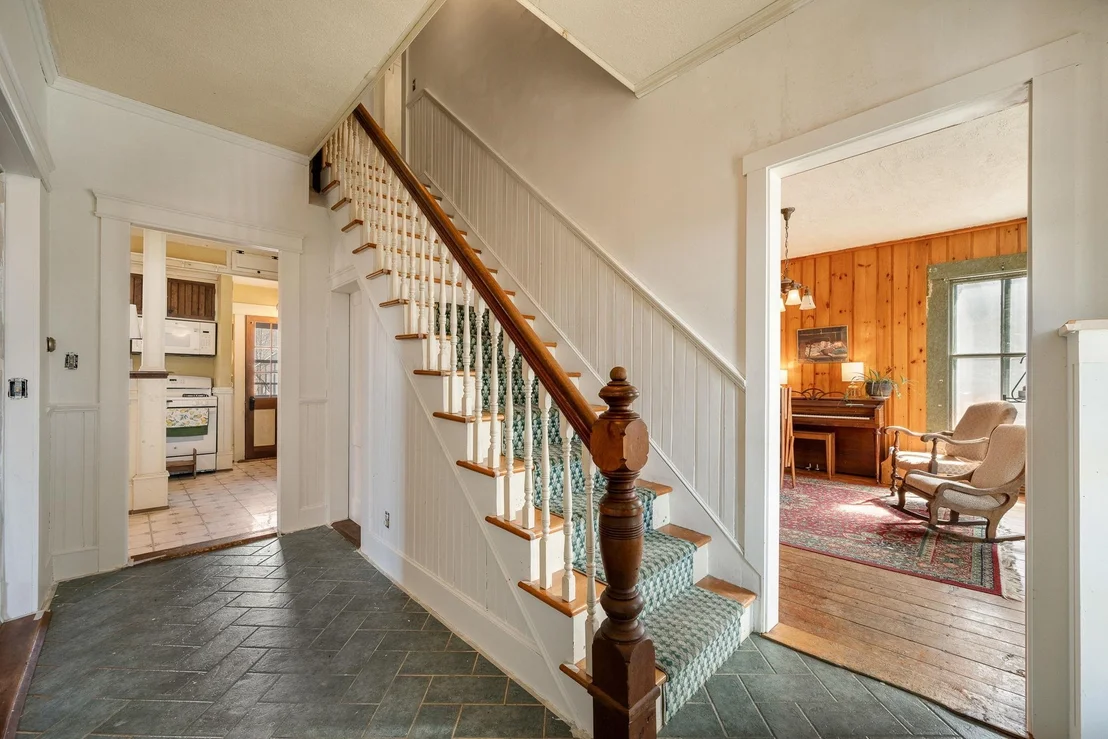 Photo of 546 Anderson