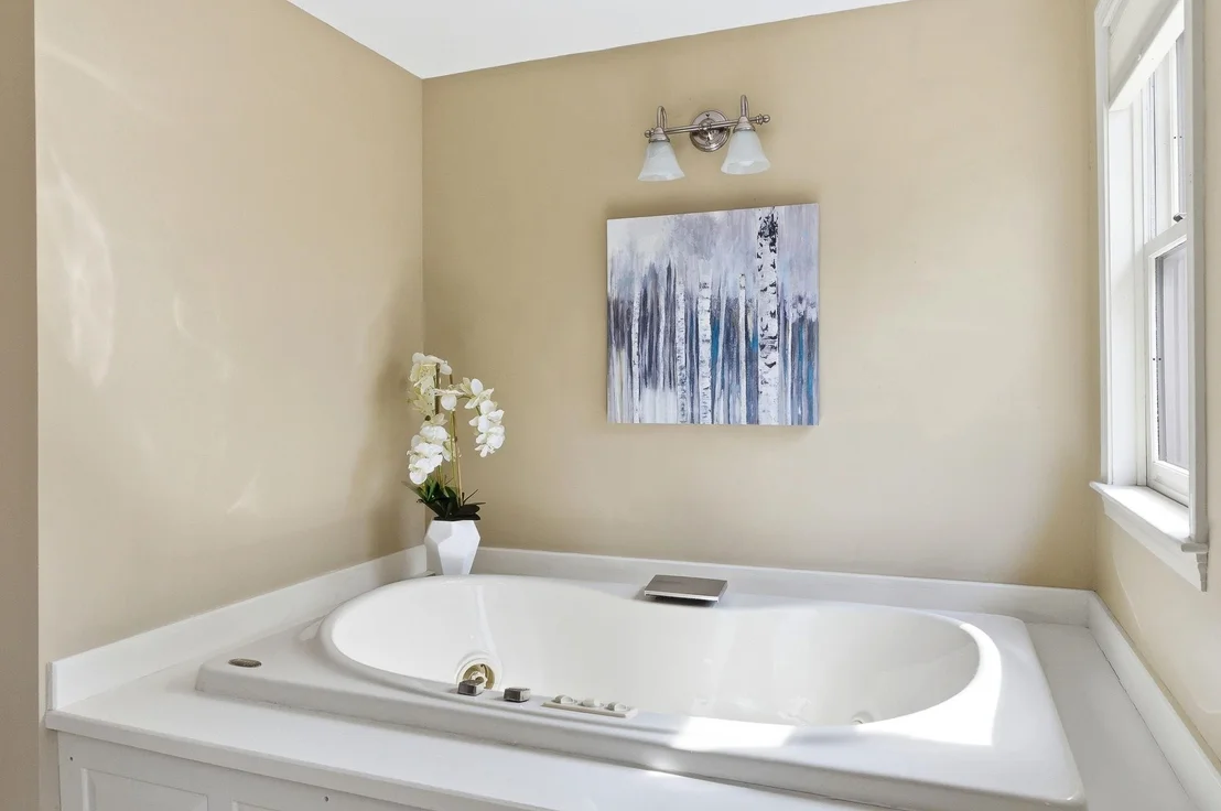 Photo of 25 Buttonwood