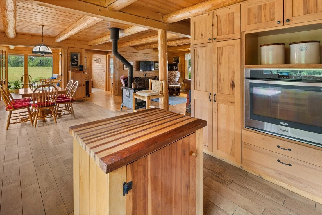 Photo of 611 Whitcomb Island