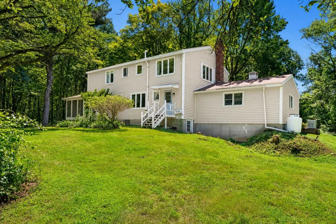 Photo of 84 Stinson
