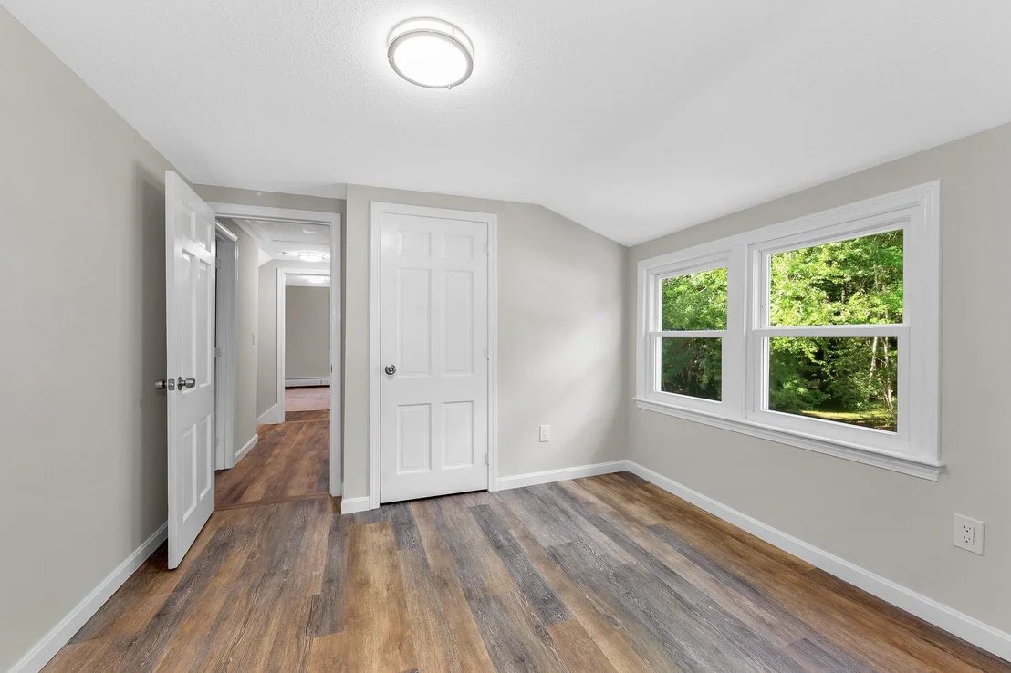 Photo of 172 Warner Hill