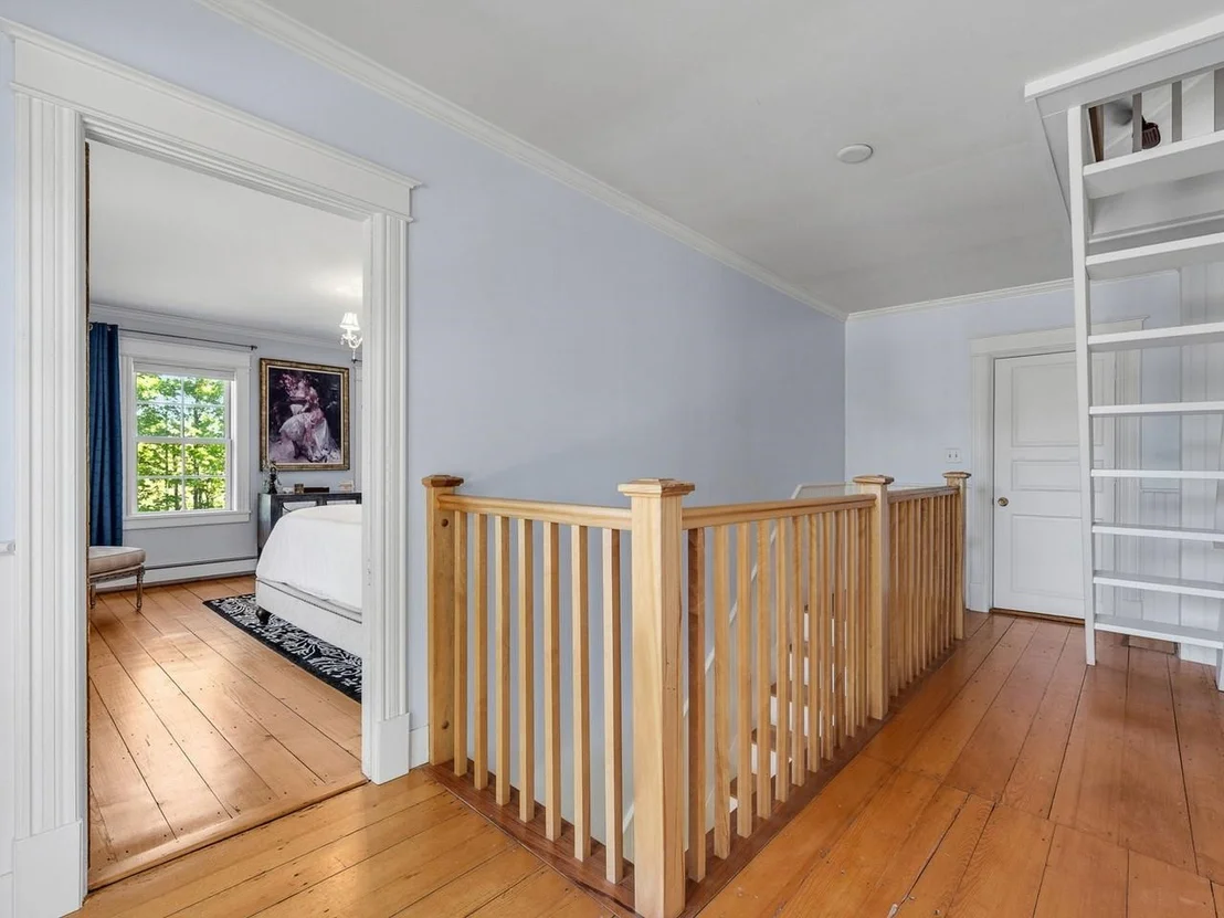 Photo of 609 Common