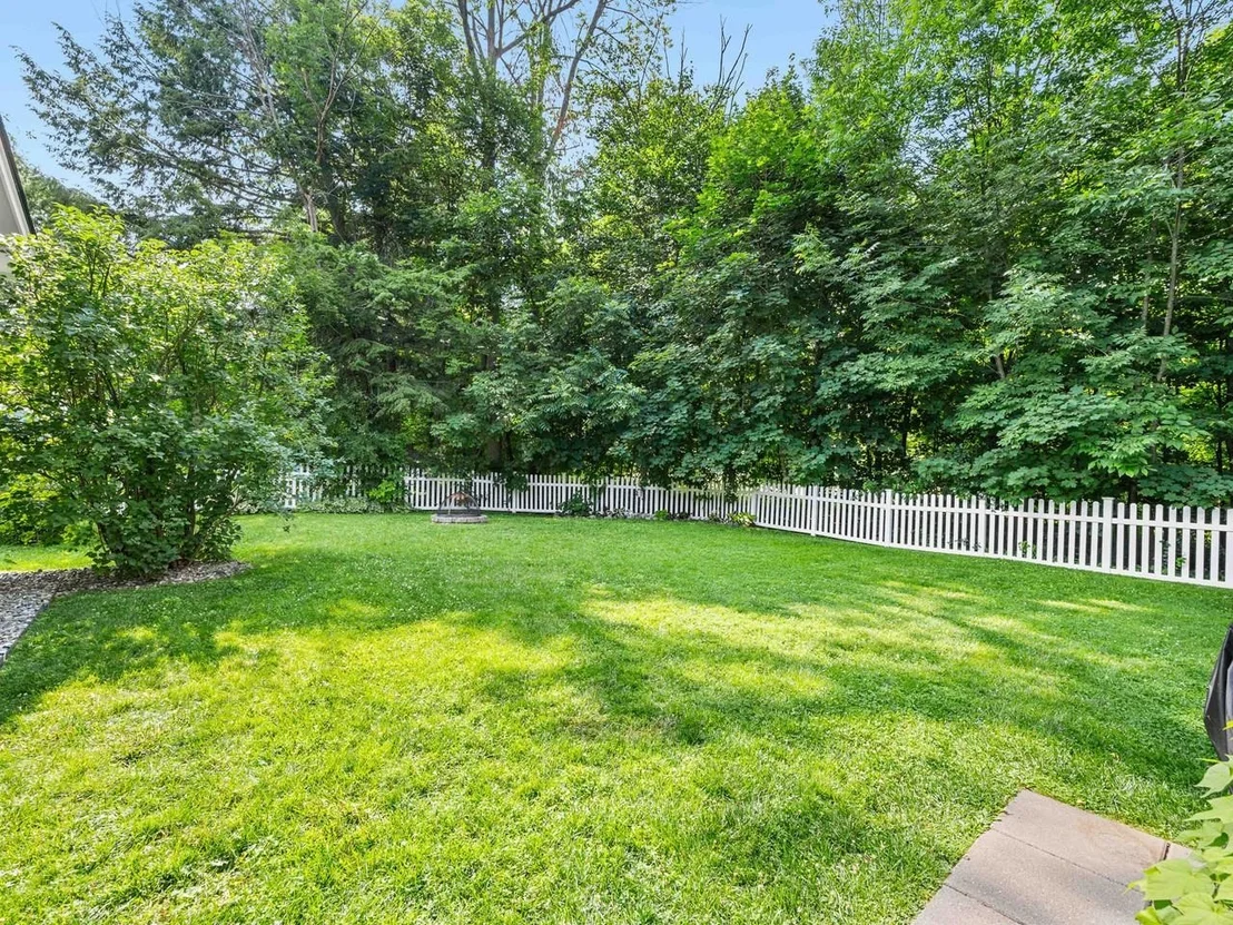 Photo of 5 Spruce