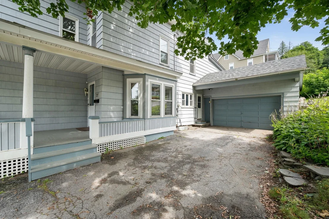 Photo of 22 Eastern