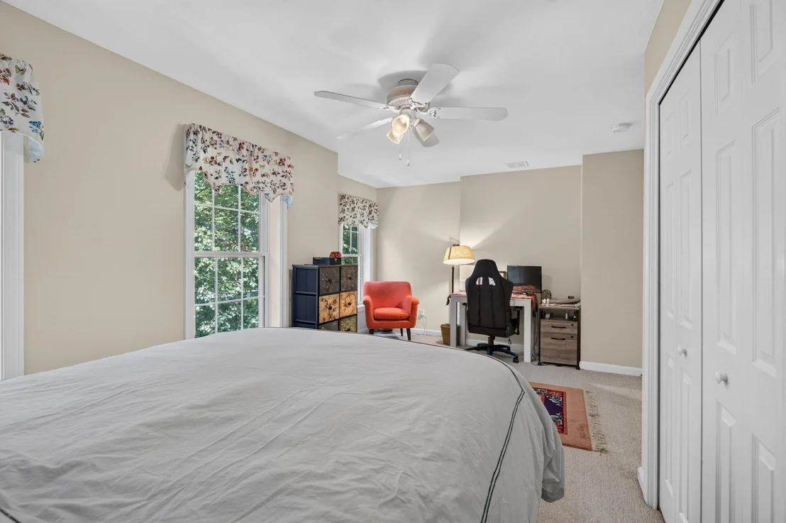 Photo of 14 Holton
