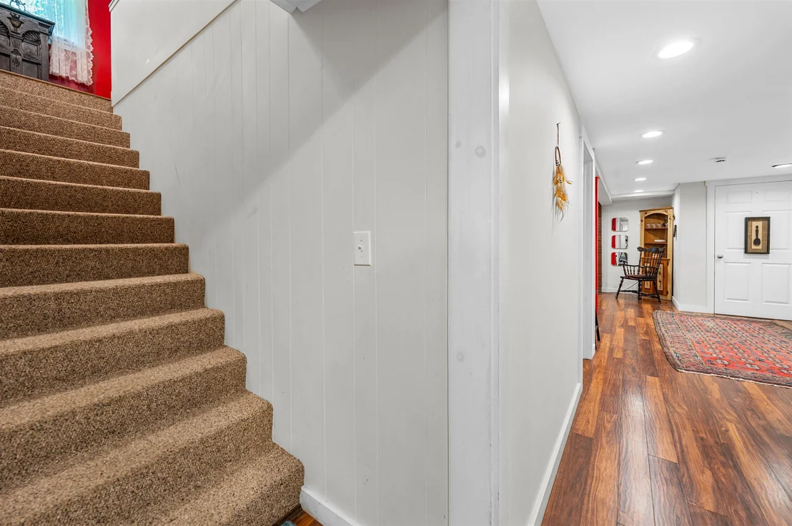 Photo of 12 Veeder
