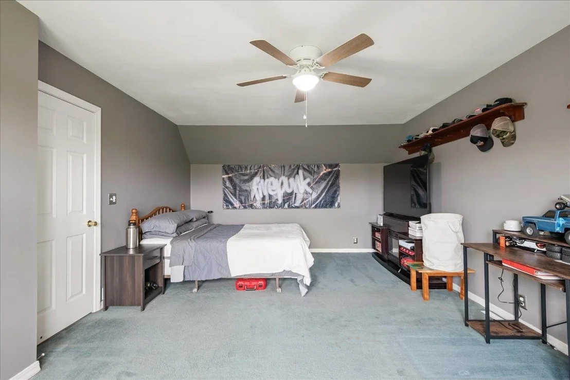 Photo of 381 Bennett