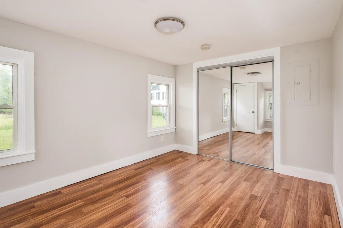 Photo of 348 Dover Point