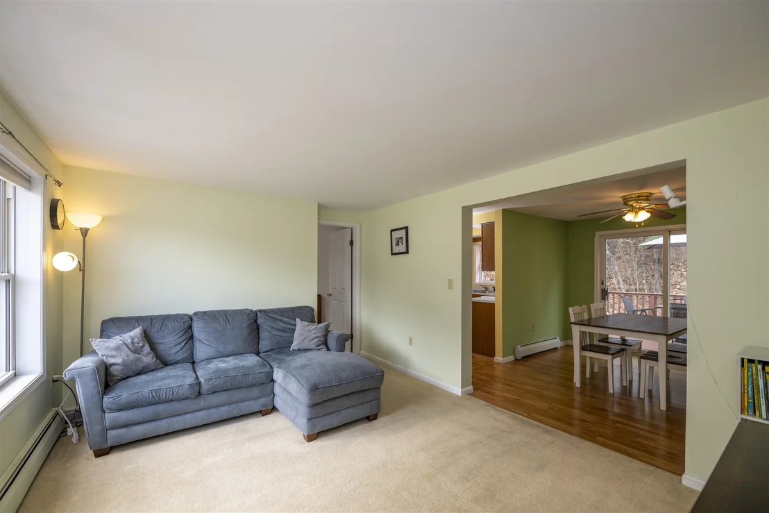 Photo of 401 Colonial