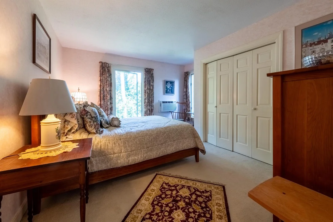 Photo of Unit 2A at 807 Murphys
