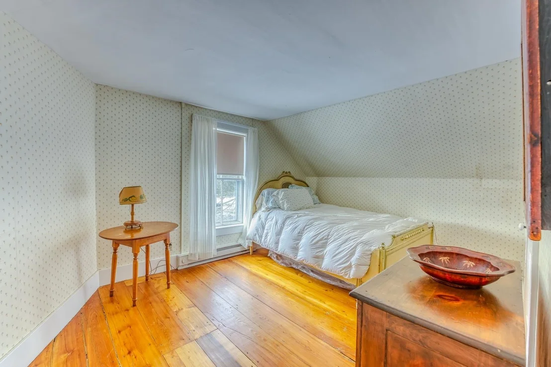 Photo of 249 Mountain View