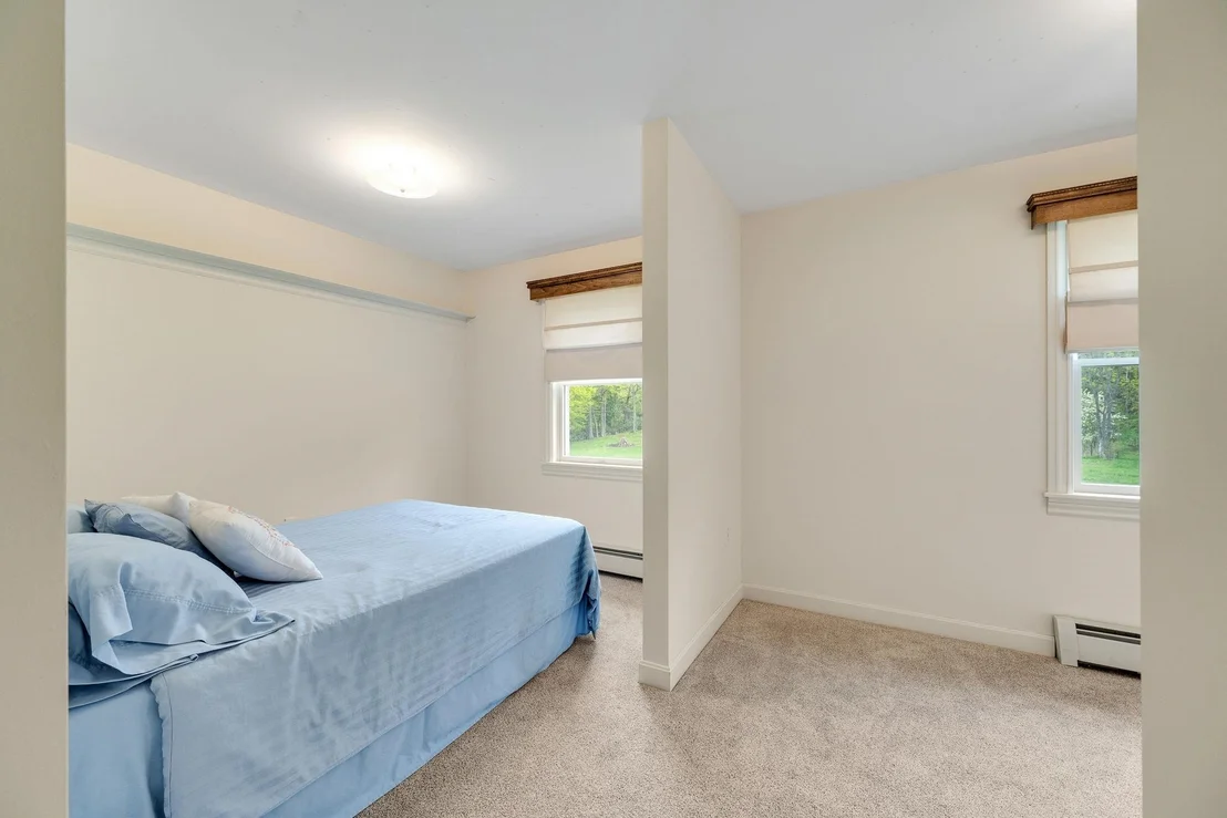 Photo of 302 Ledge Hill