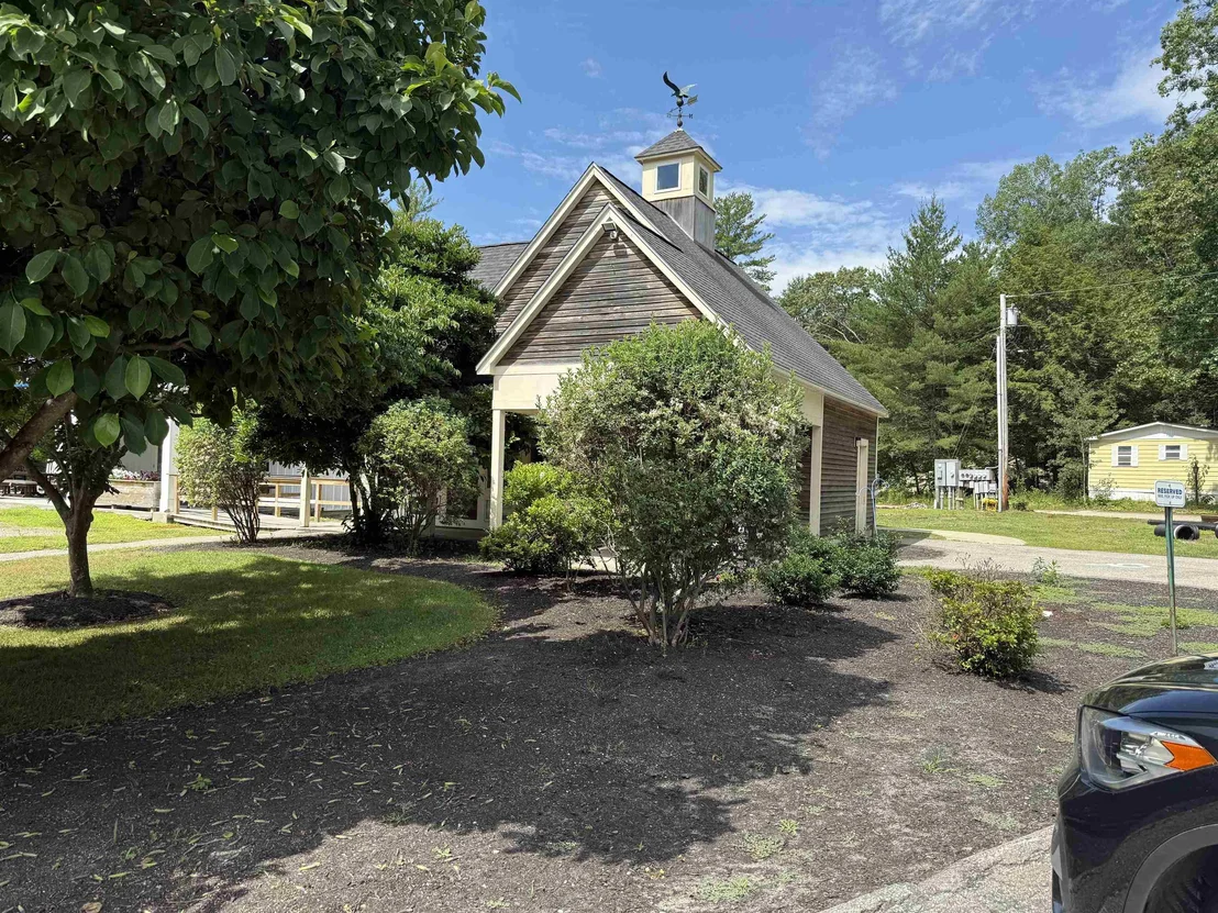Photo of 1013 Camelot