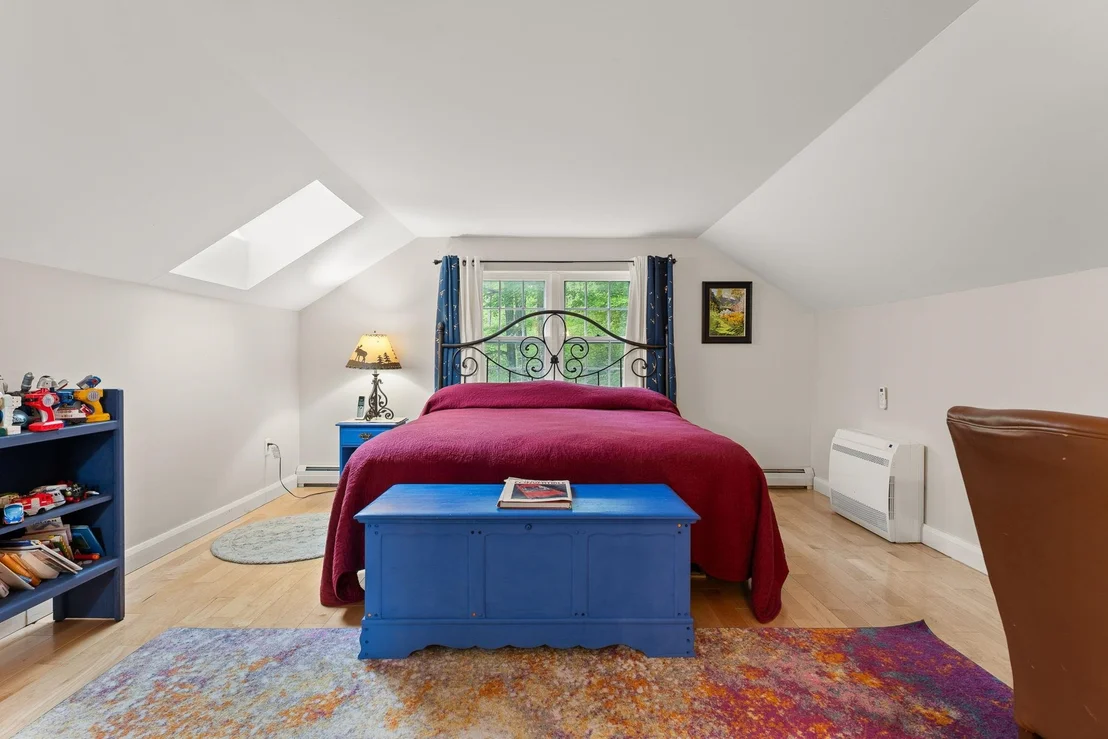 Photo of 515 Shattuck Hill