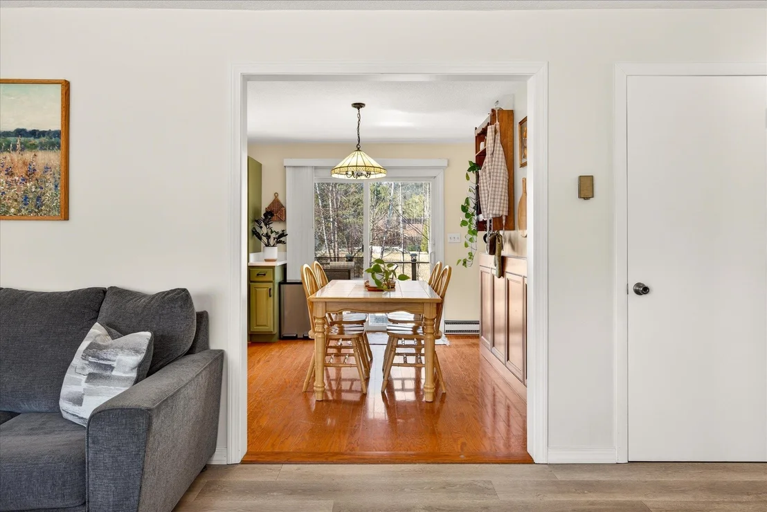 Photo of 681 Colonial