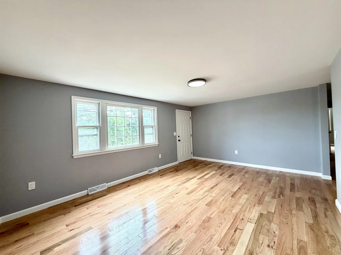 Photo of 377 broad