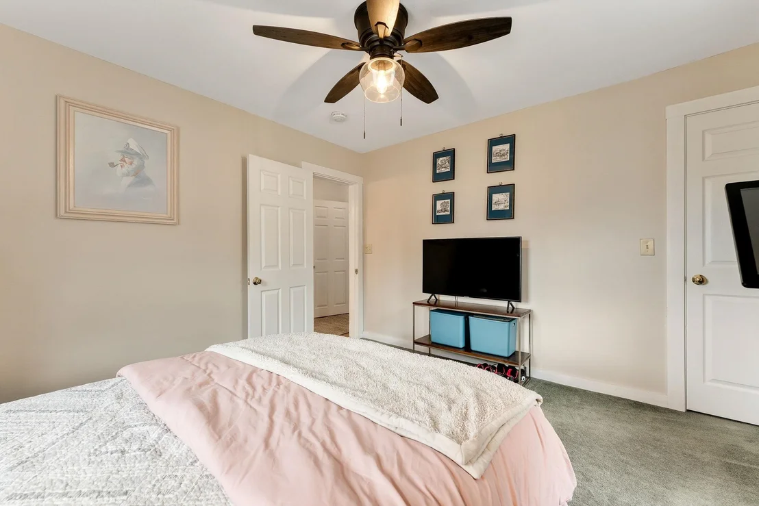 Photo of 16 George